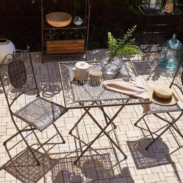 Wyld and Coco Vintage Black Iron Foldable Bistro Set with 2 Chairs and Table, W/D: 70 x 70 cm