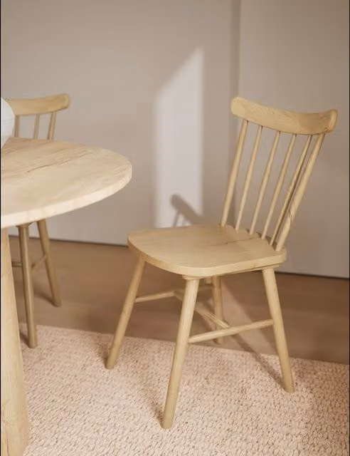 Gallery Direct Set of 2 Classic Spindle Dining Chairs in Natural Oak Wood