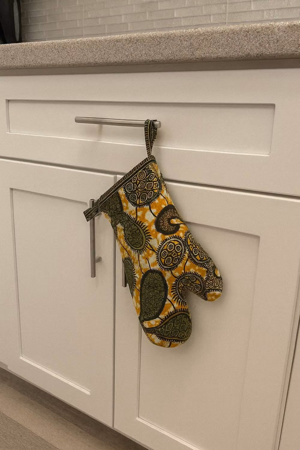 JTAPHRIQUE African Print Cotton Oven Glove in Multicolour Yellow and Green – 2