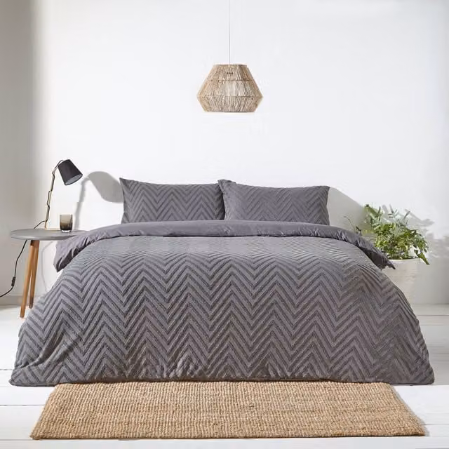 Riva Home Grey Graphic Cotton Percale Reversible Duvet Cover and Pillowcase Set, W/D/H: 90 x 200 cm and 50 x 75 cm – 1