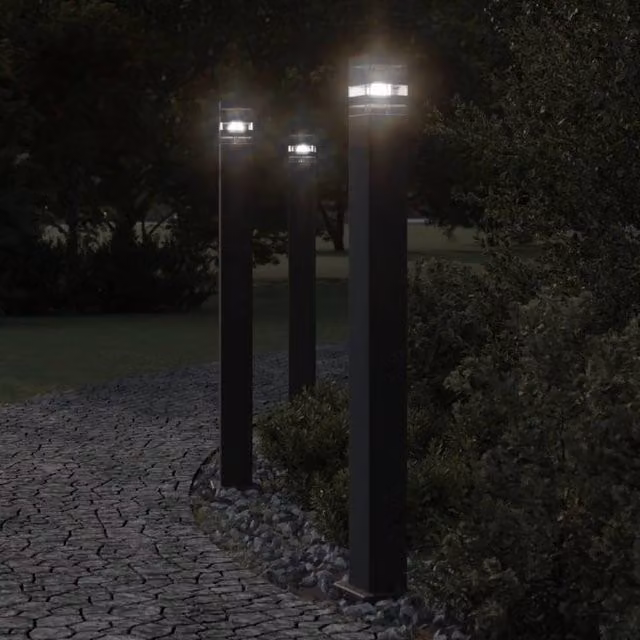 Berkfield Home Black Aluminium Outdoor Floor Lamp with Motion Sensor, Height: 110 cm