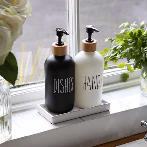 Harbour Housewares 2 Piece Glass Hand and Dish Soap Dispenser Set with Ceramic Tray, 500ml, White and Black – 2