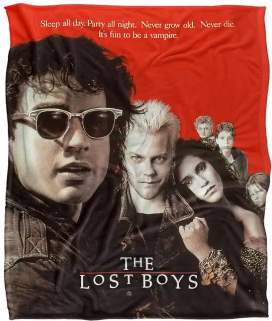 Warner Brothers The Lost Boys Silky Touch Super Soft Fluffy Throw Blanket in White, W: 152 cm, D: 127 cm – 1
