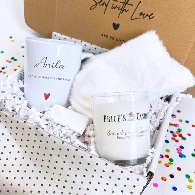 Aye Do Gifts Women's Personalised Name Mug, Candle and Socks Gift Hamper in White