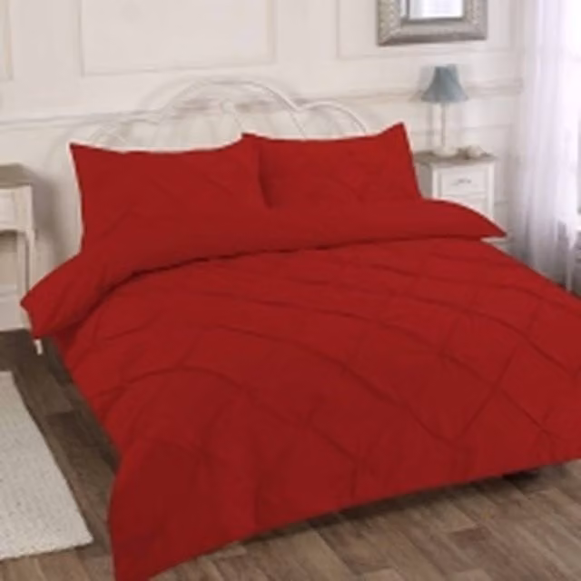 Homes-Linen Alexandra Luxury Pintuck Pleated Duvet Cover Set in Red, Single (90 x 200 cm)