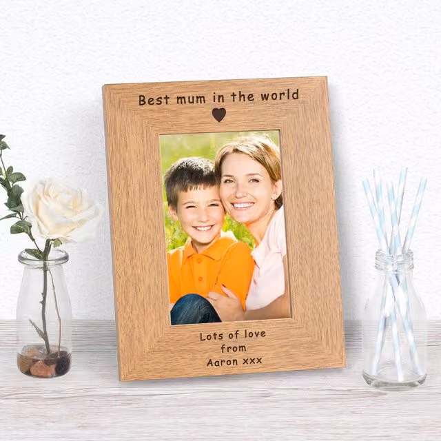 Uniqueful Personalised Best Mum in the World Wood Photo Frame, Brown, W/H: 15 x 10 cm
