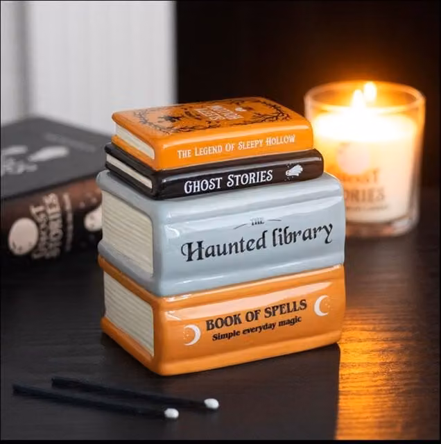 KDMK Haunted Library Book Stack Ceramic Oil Burner and Wax Warmer, Multicolour