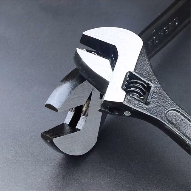 Nordara 18 inch Extra Large Adjustable Wrench, 0-52mm Jaw Spanner in Black Steel – 1