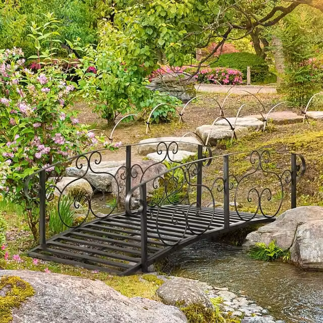 Outsunny Black Metal Arch Garden Bridge, 184 cm