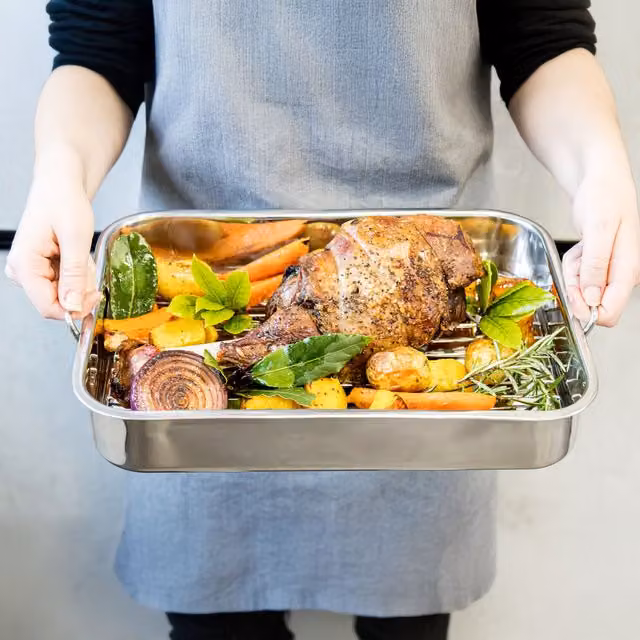 KitchenCraft Stainless Steel Rectangular Roasting Pan, Silver, W: 38 cm, D: 27.5 cm