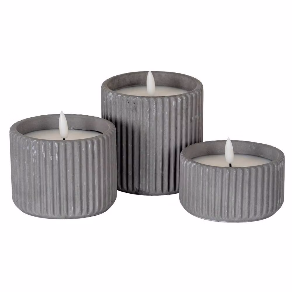 Lemon Pavilion Furniture and Decor Natural Glow Grey Ribbed Small LED Wax Candle, W: 9 cm, D: 9 cm, H: 5 cm – 3