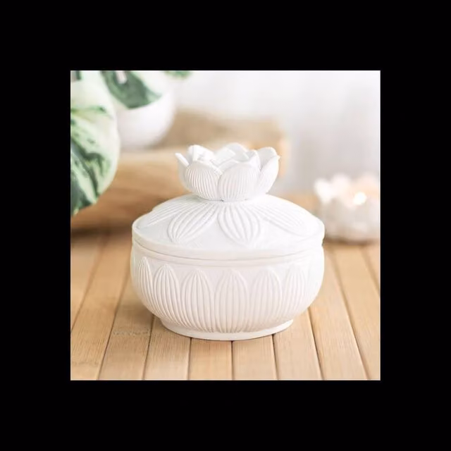 KDMD White Ceramic Lotus Flower Trinket Box for Rings and Tiny Treasures