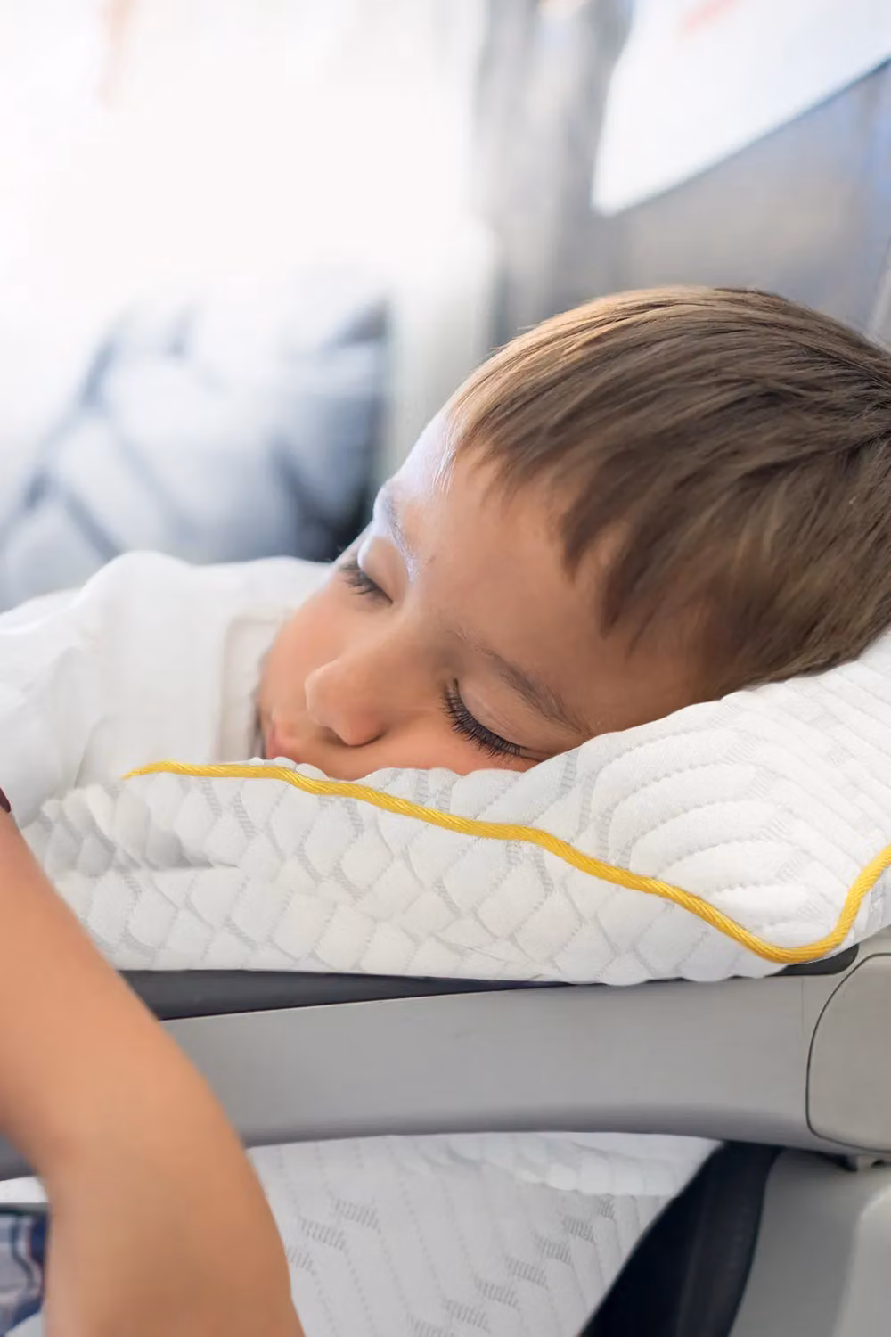 Cosi Home Memory Foam Travel Pillow with Cooling Bamboo Case, White, W/D/H: 45 x 30 x 30 cm – 3
