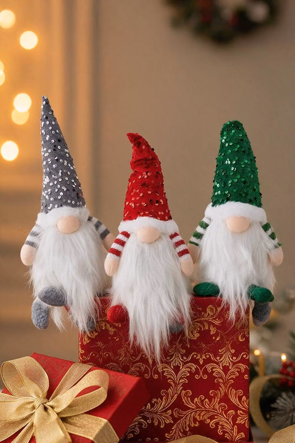 ExtraStar 3-Pack Battery-Powered Tabletop Christmas Gnome Decorations in Red, Green and Silver, Height: 15 cm – 3