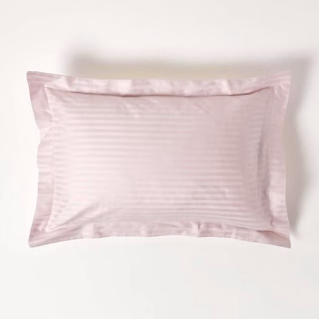 Homescapes 330 Thread Count Combed Cotton Percale Oxford Pillowcase in Pink