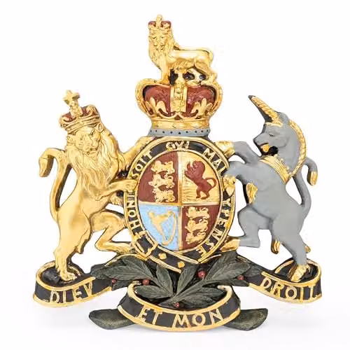 Madison & Mayfair Antique Large Coat of Arms Wall Plaque in Gold and Brown – 2