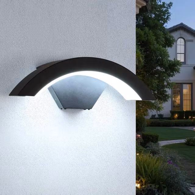 COMELY Modern Rectangular LED Outdoor Wall Light, Black, IP65 Waterproof, Cool White