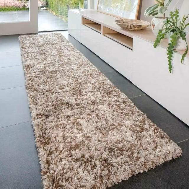 The Rug House Latte Mottled Shaggy Area Rug in Beige and Multicolour, W: 240 cm, D: 60 cm