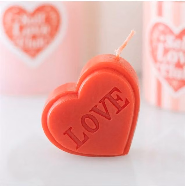 KDMD Red Heart-Shaped Valentine's Day Candle Decor