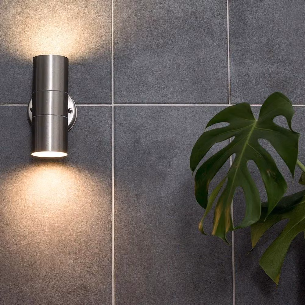 ValueLights Gainsford Modern Silver Stainless Steel Up and Down Outdoor Wall Light – 4
