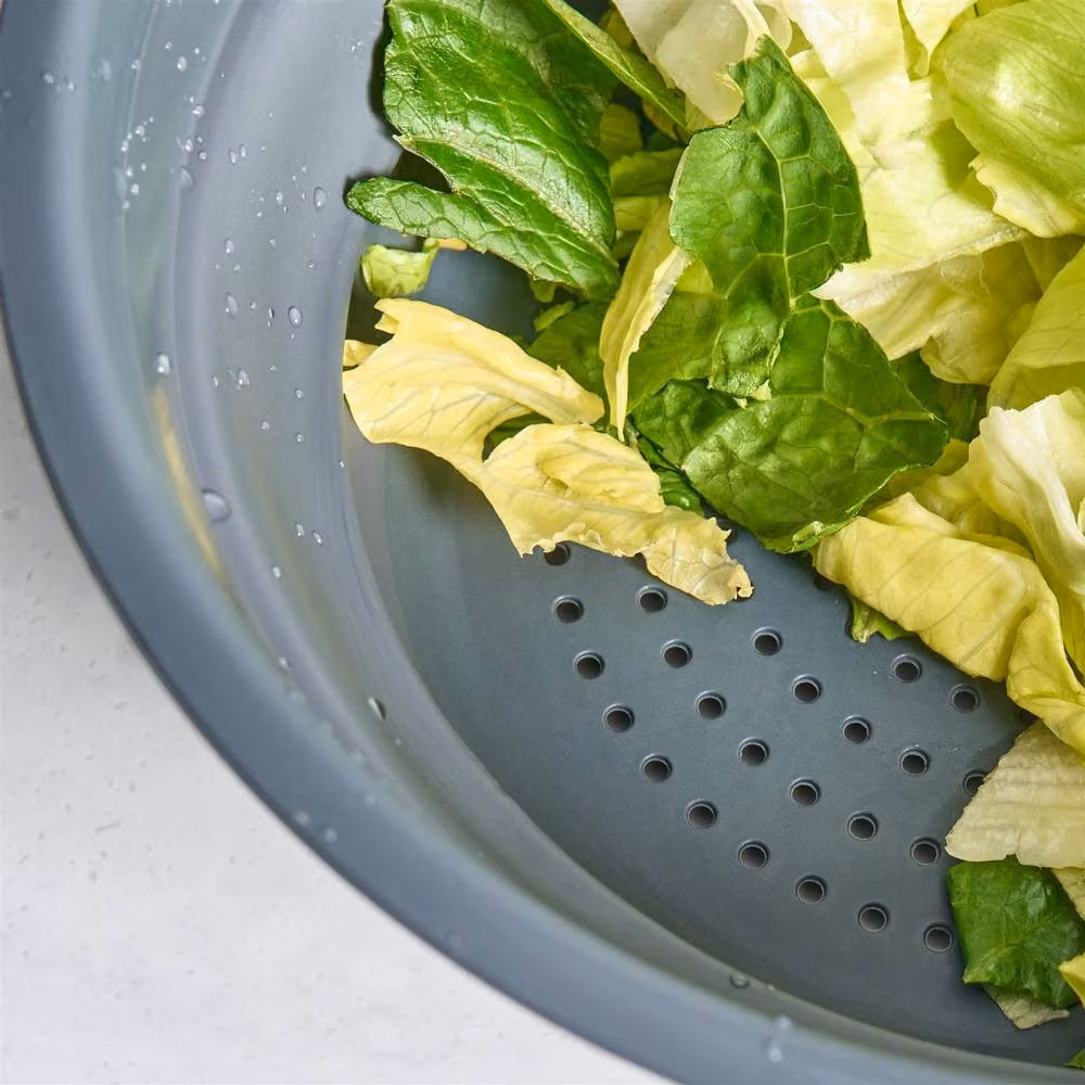 OHS Set of 2 Collapsible Silicone Colanders with Handles, Grey – 2