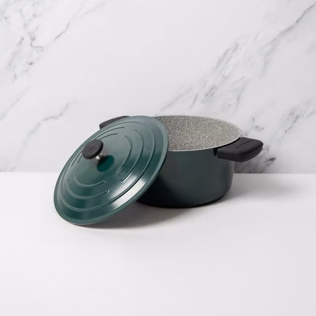 MasterClass 5pc Cookware Set including 24cm 4 Litre Non-Stick Cast Aluminium Casserole Dish and Silicone Handle Covers in Hunter Green