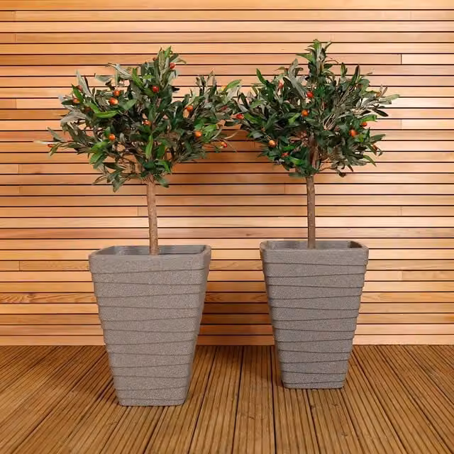 Charles Bentley Set of 2 Trojan Square Granite Planters in Grey, W/D/H: 40 x 40 x 52 cm