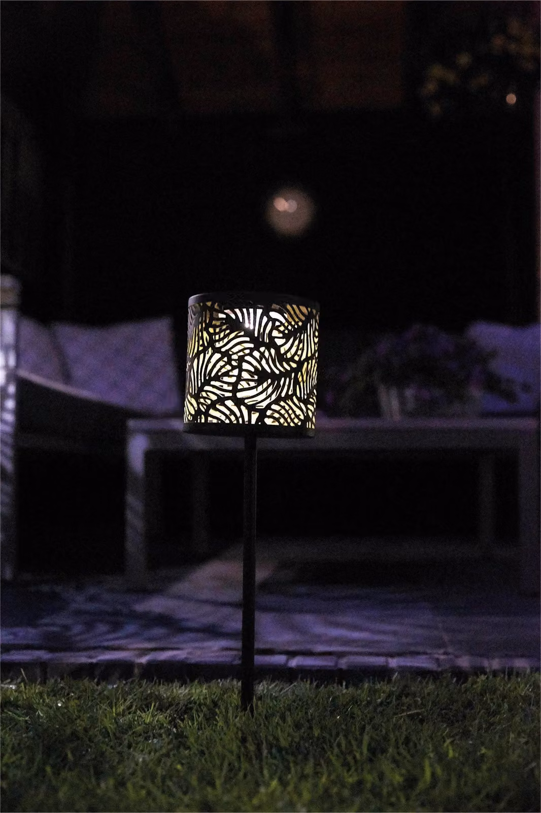 Luxform Solar Forest LED Stake Light in Black and Copper – 2