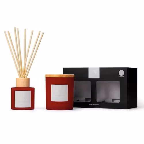 Aroma Naturals Frosted Decadence Candle and Reed Diffuser Gift Set in Cinnamon, Clove and Orange with Red and Orange Accents – 1