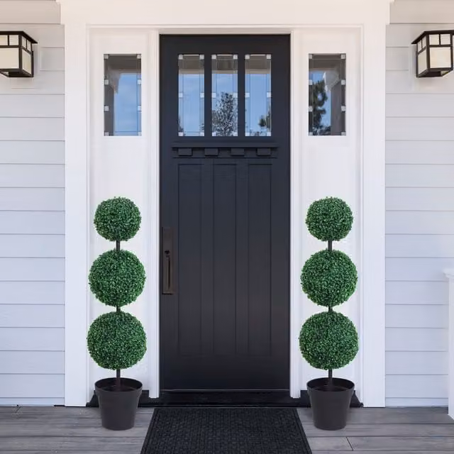 OUTSUNNY 2 Piece Artificial Green Boxwood Three Balls Potted Trees in Black Concrete Pots – 1