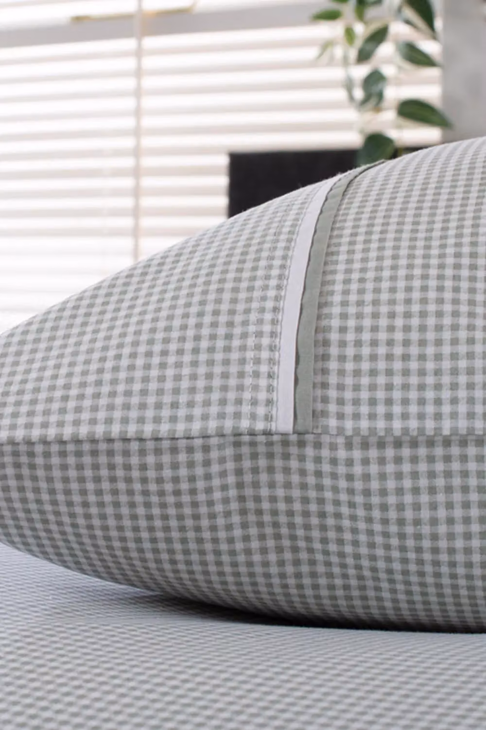 The Lyndon Company Green Checked Cotton Duvet Cover and Pillowcase Set, W/D/H: 180 x 200 cm – 2