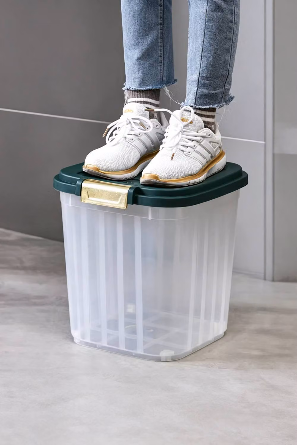 ExtraStar Large Capacity Leakproof Food Storage Container with Clip Lids in Transparent Plastic and Silicone – 3