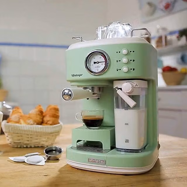 Ariete Vintage Espresso Coffee Maker with Steam Wand and Manometer, Green, 1250W