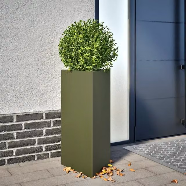 Berkfield Home Triangular Steel Garden Planter, Green, W: 40 cm, D: 34.5 cm, H: 70 cm – 1