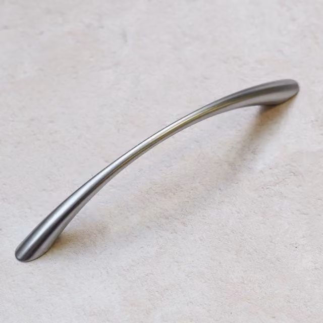 Matt Chrome Bow Cabinet Handle Pull in Silver Grey, 128mm
