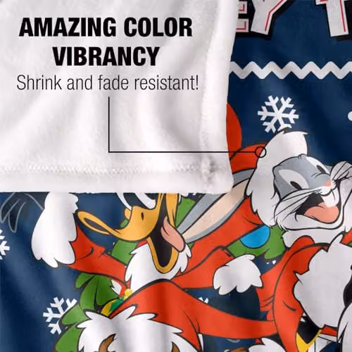 LOGOVISION Looney Tunes Christmas Ugly Sweater Soft Fleece Throw Blanket, Multicolour and White, W: 152 cm, D: 127 cm – 3