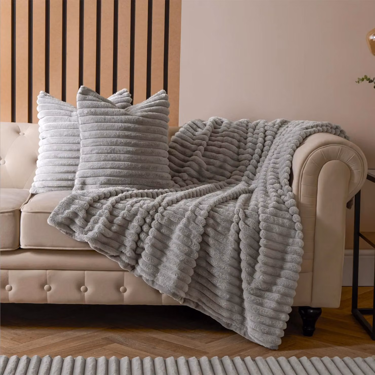 OHS Pack of 4 Grey Faux Fur Ribbed Square Cushion Covers, 45 x 45 cm – 4