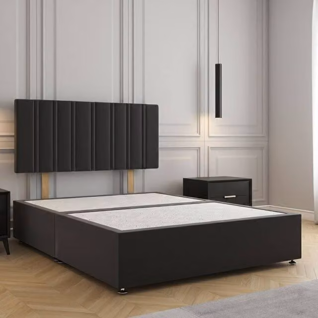 REGIONAL FURNISHINGS Luxury Plush Velvet Double Divan Bed with 24 inch Headboard in Black, W/D/H: 140 x 200 cm