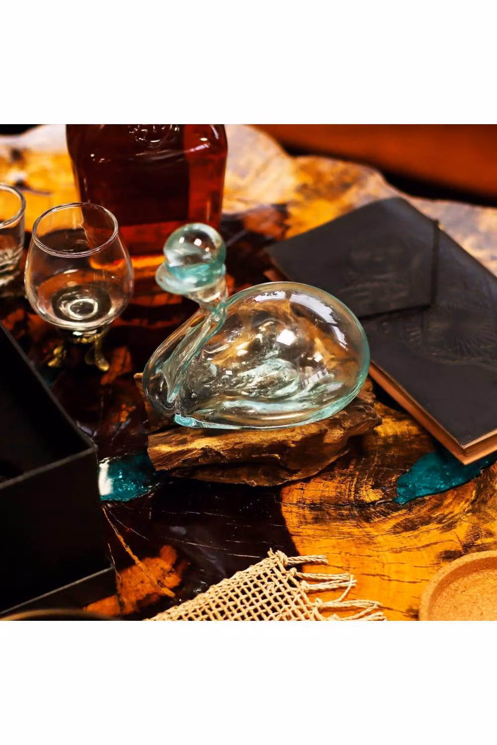 KDMD Handcrafted Molten Glass Duck Decanter on Wood in Turquoise, Height: 19 cm – 3