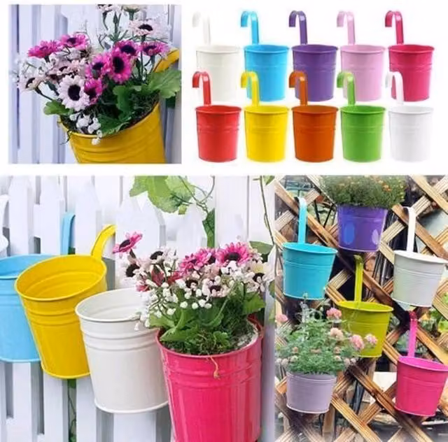 SPETLEK 20-Piece Metal Hanging Plant Buckets in Multicolour
