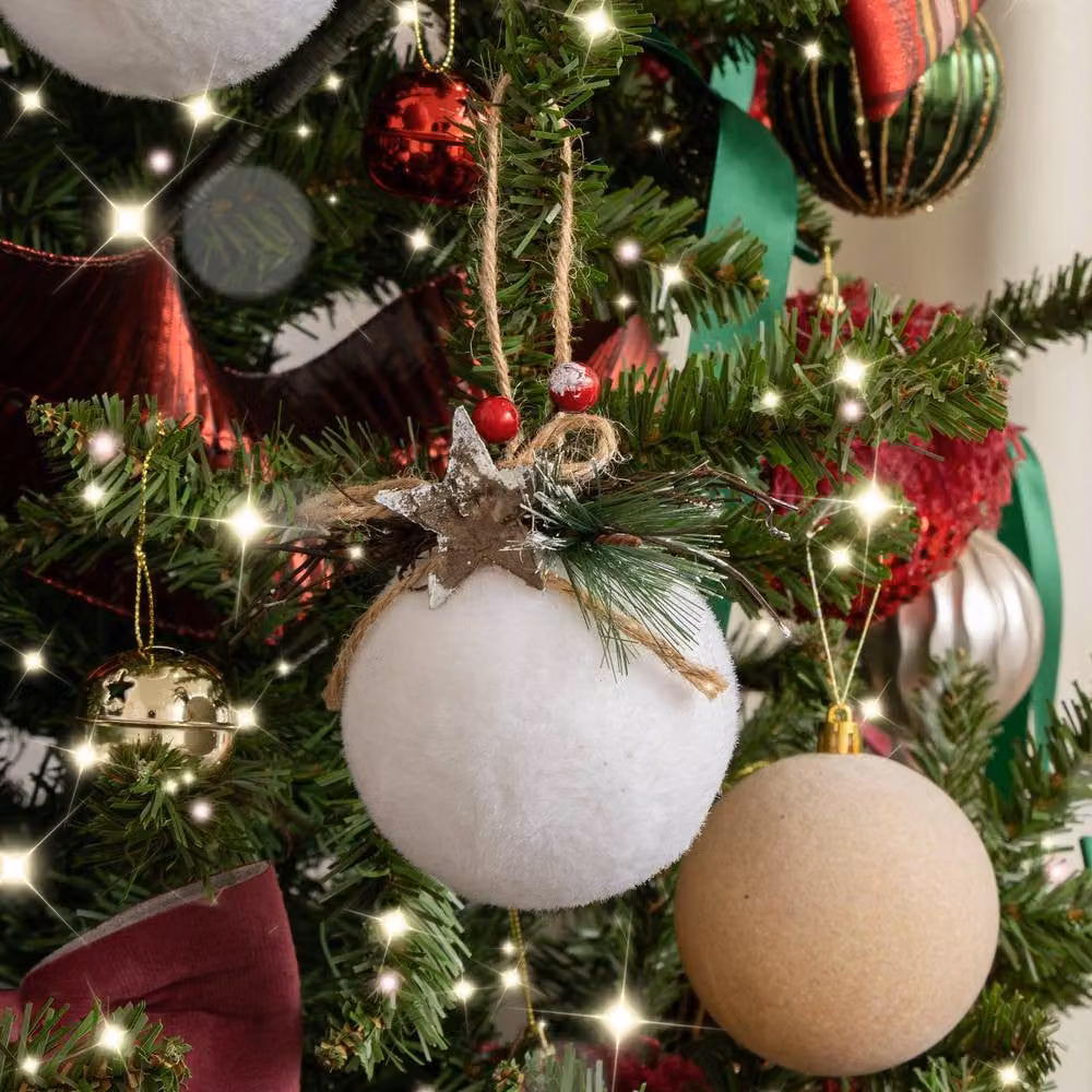 Melody Maison Set of 3 White Velvet Christmas Bauble Decorations with Leaves, Diameter: 7 cm – 3