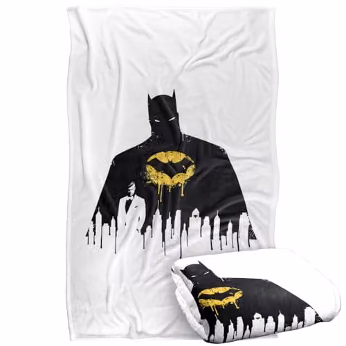 Warner Bros. Batman City Silhouette Super Soft Fleece Throw Blanket, Multicolour, W: 91.44 cm x L: 147 cm – 1