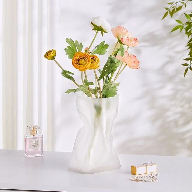 Livingandhome Modern Organic Glass Vase in Transparent White for Tabletop Decoration