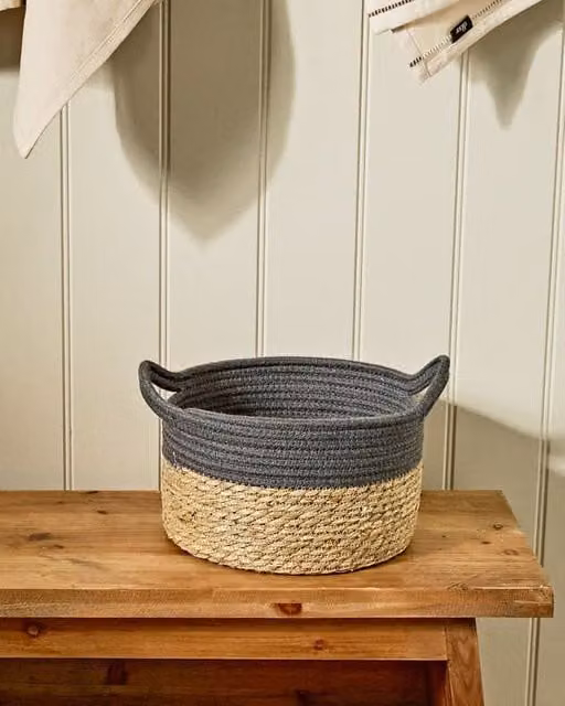 Dibor Traditional Seagrass Indoor Storage Basket with Handles, Grey and Sand, H: 15 cm, D: 26 cm – 1