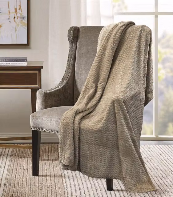 Velosso Chevron Patterned Mink Throw in Beige and Brown, W: 150 cm, L: 200 cm