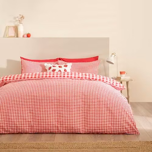 Catherine Lansfield Bamford Gingham Check Reversible Duvet Cover and Pillowcase Set, Red, W/D/H: 200 x 200 cm