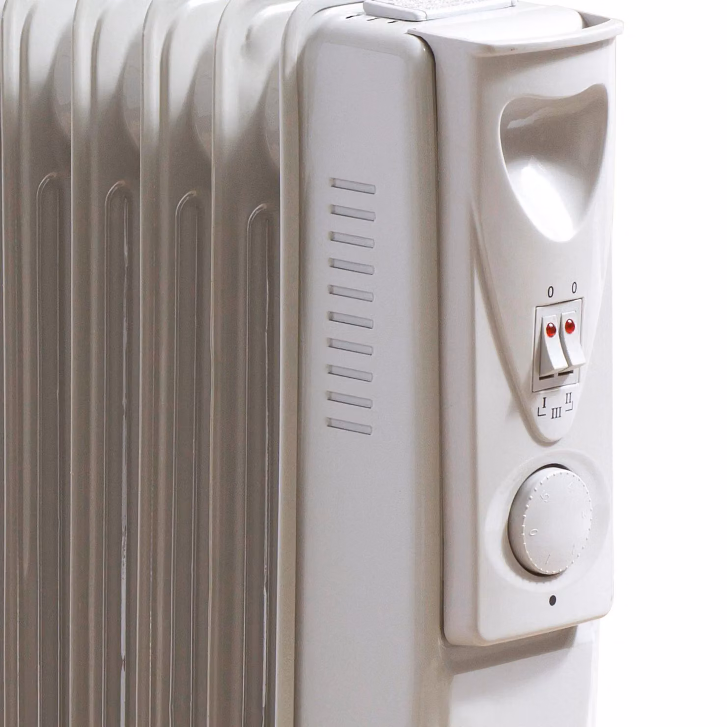 Daewoo 2000W 9 Fin Oil Filled Radiator with Adjustable Thermostat, Tilt and Overheat Protection, White – 3