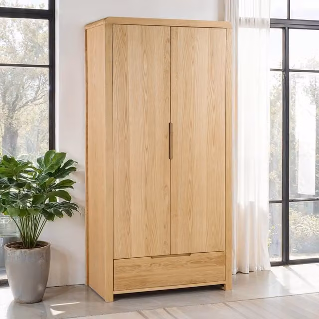 Julian Bowen Curve 2 Door 1 Drawer Wardrobe in Oak