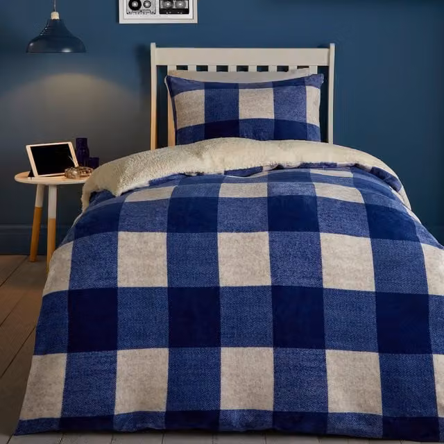 Ulster Weavers Bedlam Blue and White Check Reversible Sherpa Flannelette Duvet Cover and Pillowcase Set, W/D/H: 200 x 200 cm – 1