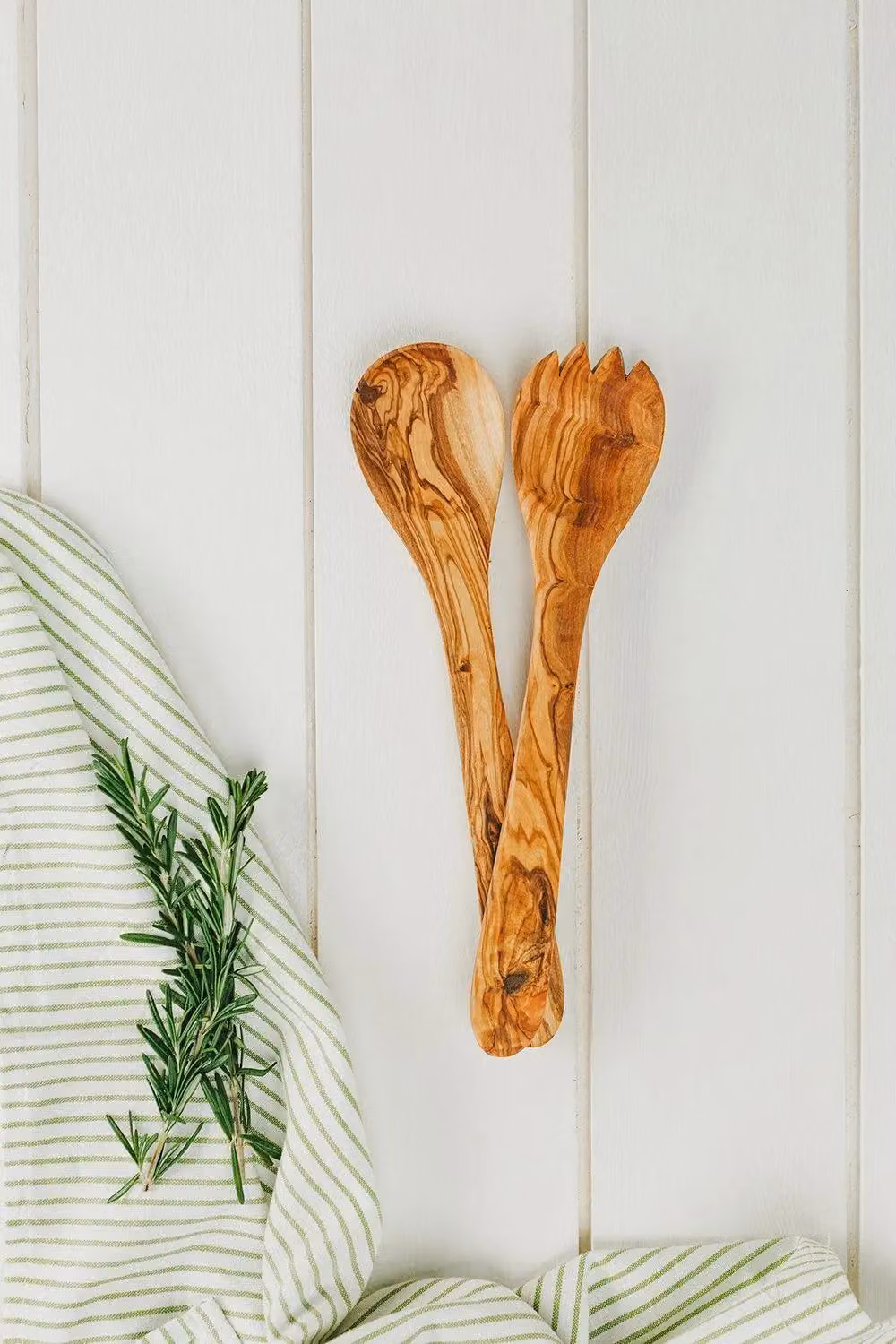 Selbrae House Olive Wood Salad Server Set in Brown – 2